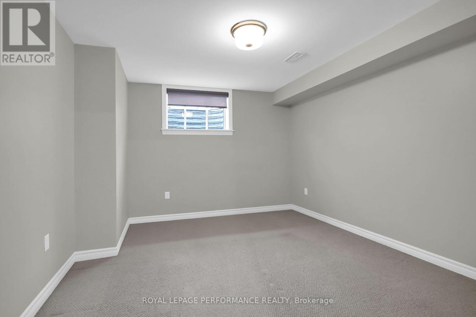 522 SILVERBELL CRESCENT - 29
