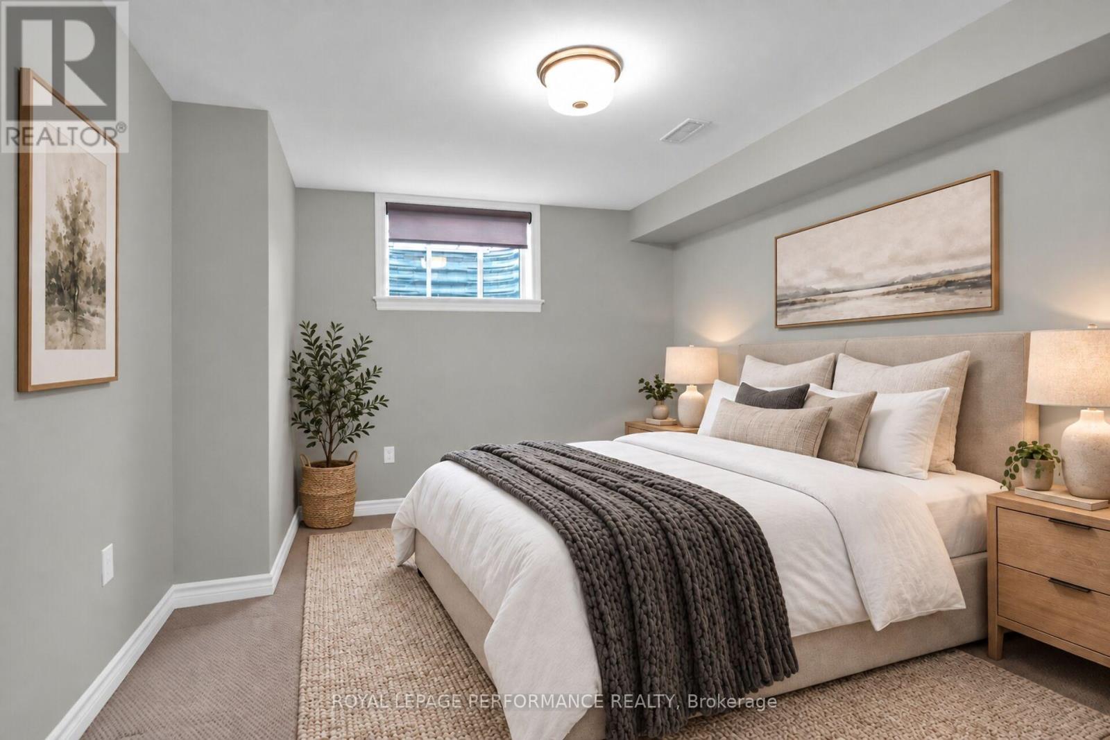 522 Silverbell Crescent