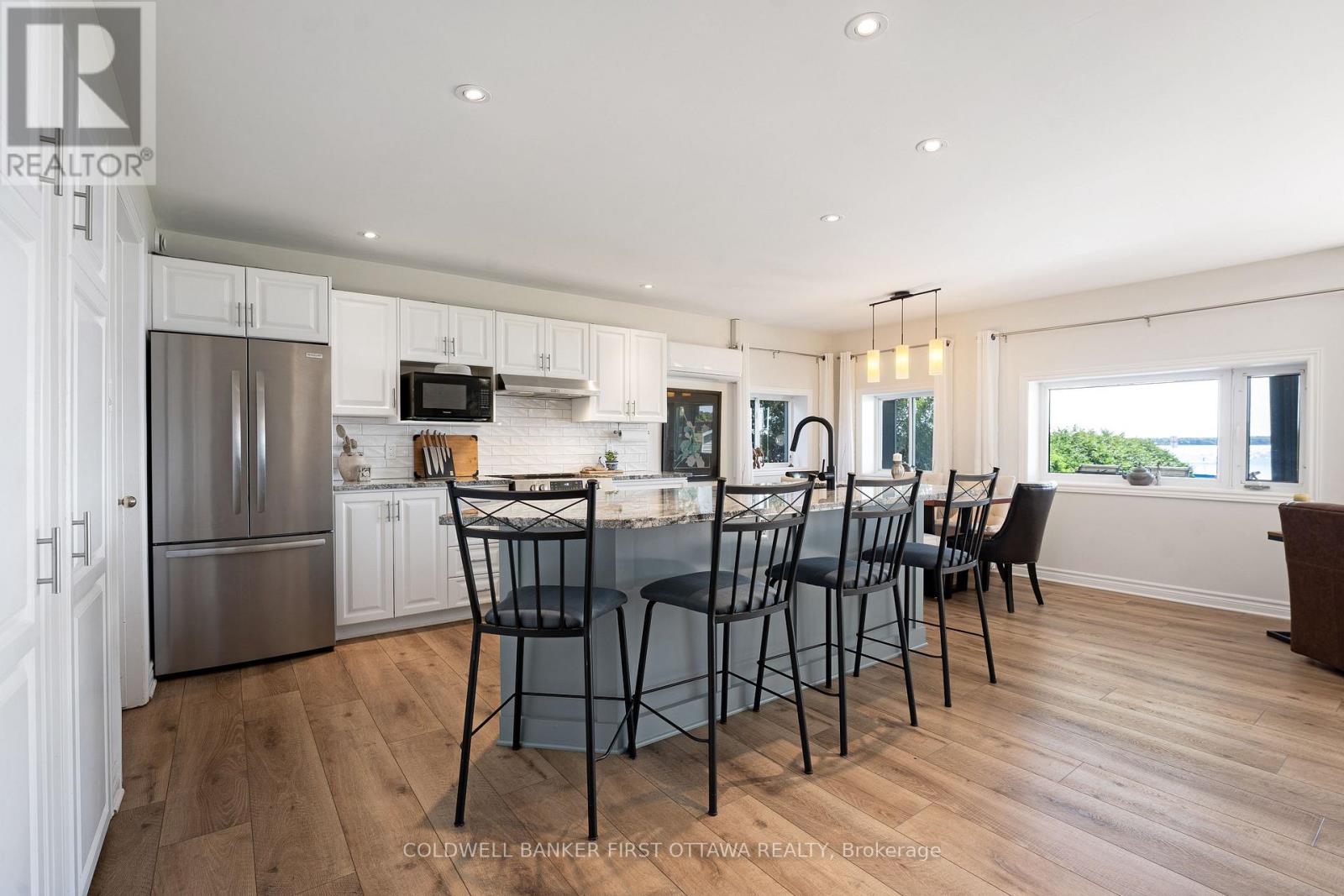 165 RIDEAU STREET - 8