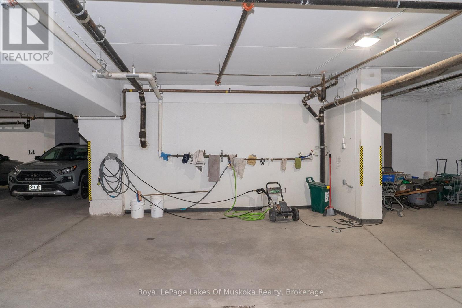 #403 24 DAIRY LANE - 41