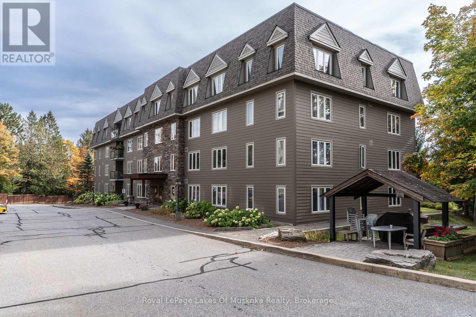 #403 24 DAIRY LANE - Image 5