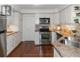 403 - 24 Dairy Lane, Huntsville, ON P1H0A4 Photo 9