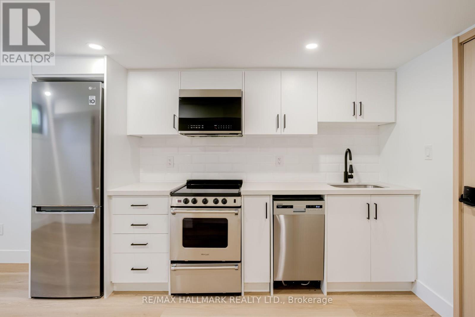 61 MARLIN COURT - Image 26