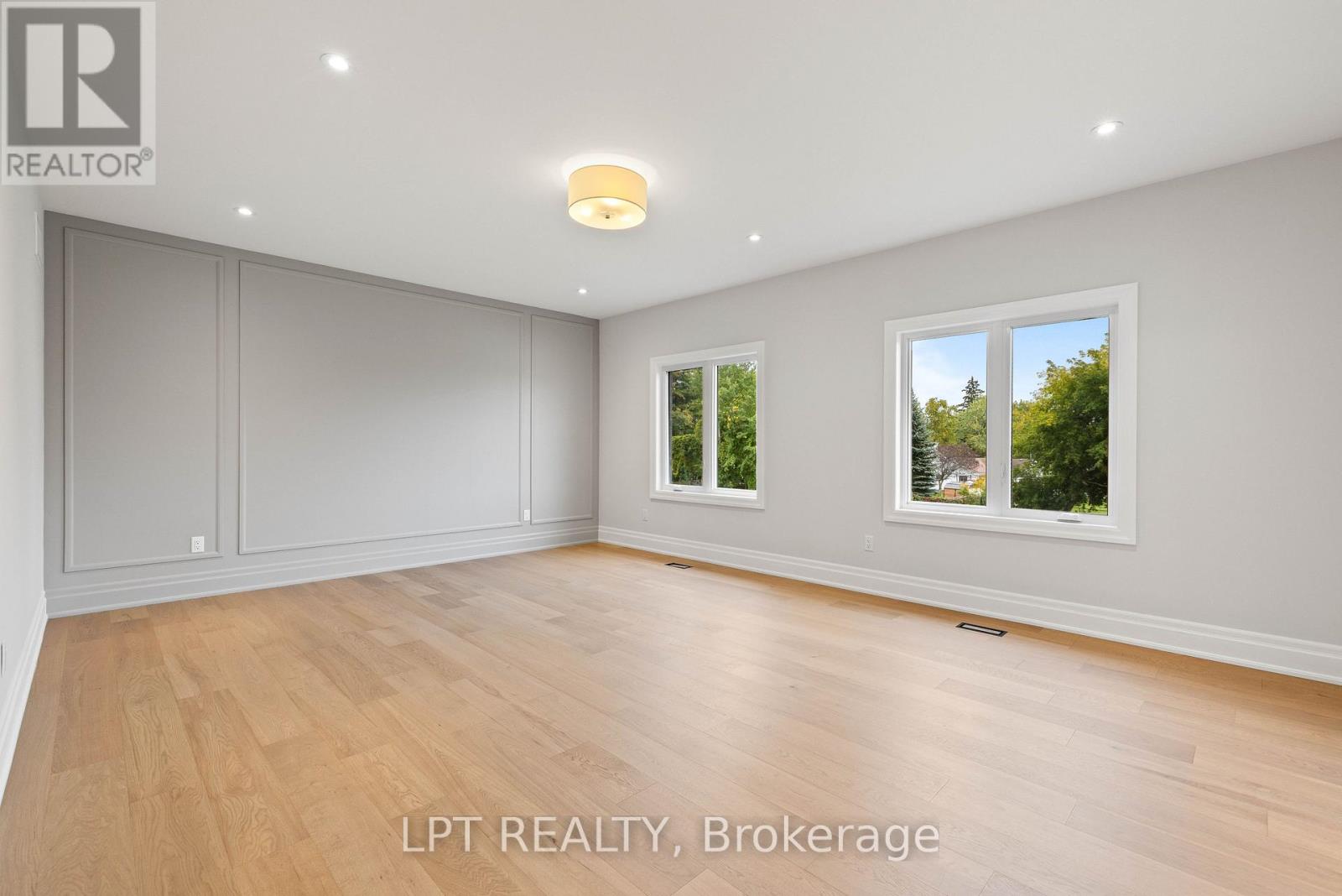 1 Richmond Park Drive, Georgina, ON photo 12