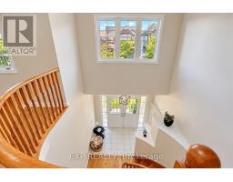 240 Aspenwood Drive, Newmarket, ON L3X3K7 Photo 20