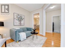 Bedroom 2 - 240 Aspenwood Drive, Newmarket, ON L3X3K7 Photo 6