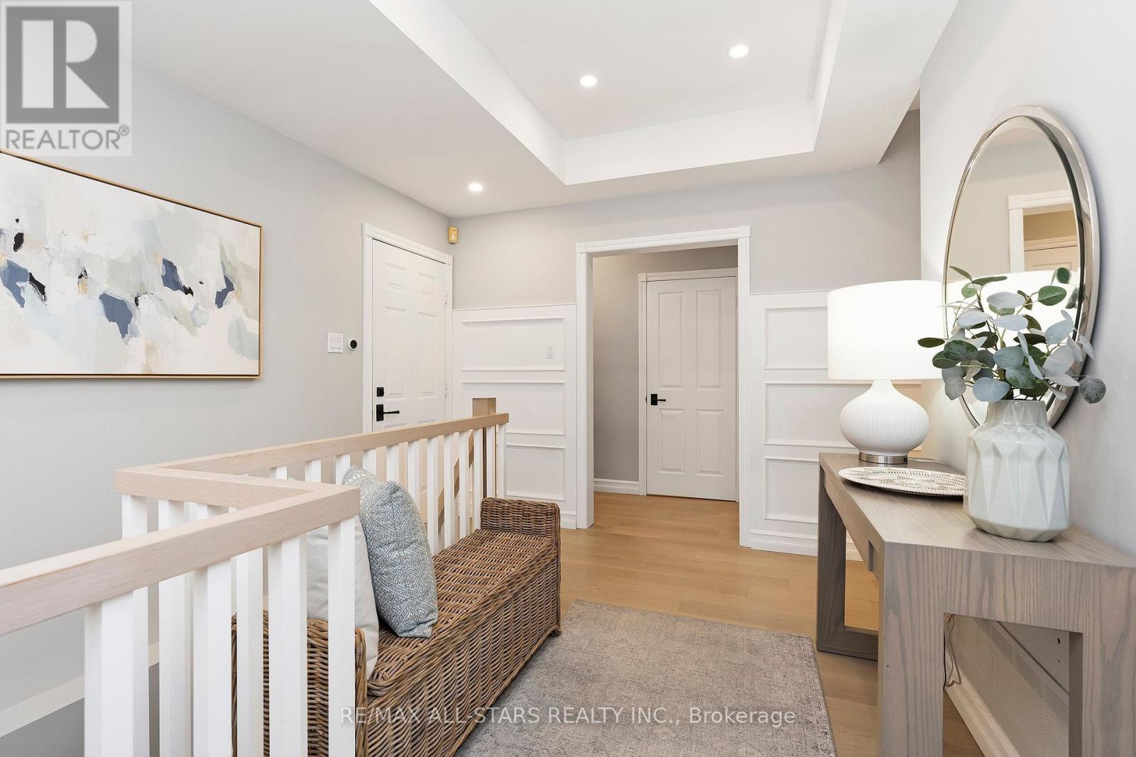 24 SANDPIPER KEY WAY - 32