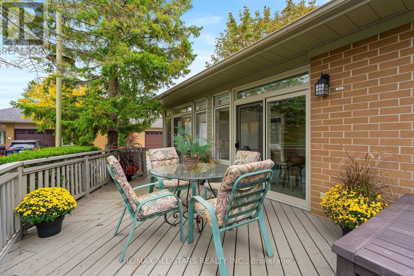24 SANDPIPER KEY WAY - 37