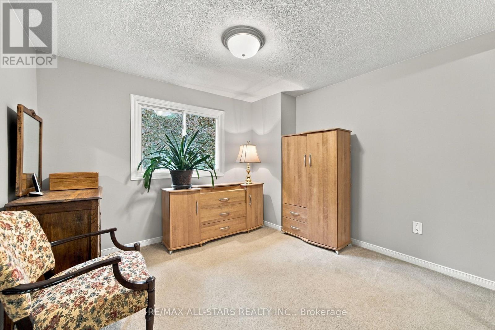78 TILMAN CIRCLE - Image 28