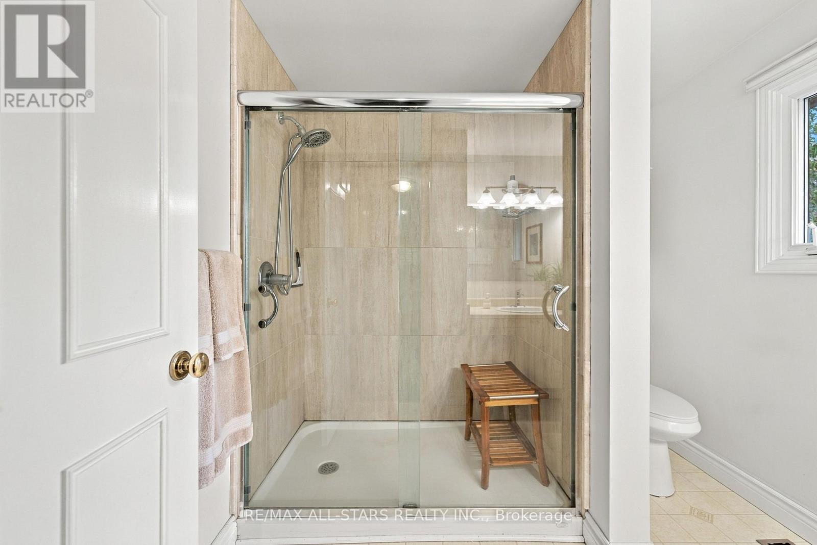 78 TILMAN CIRCLE - Image 33