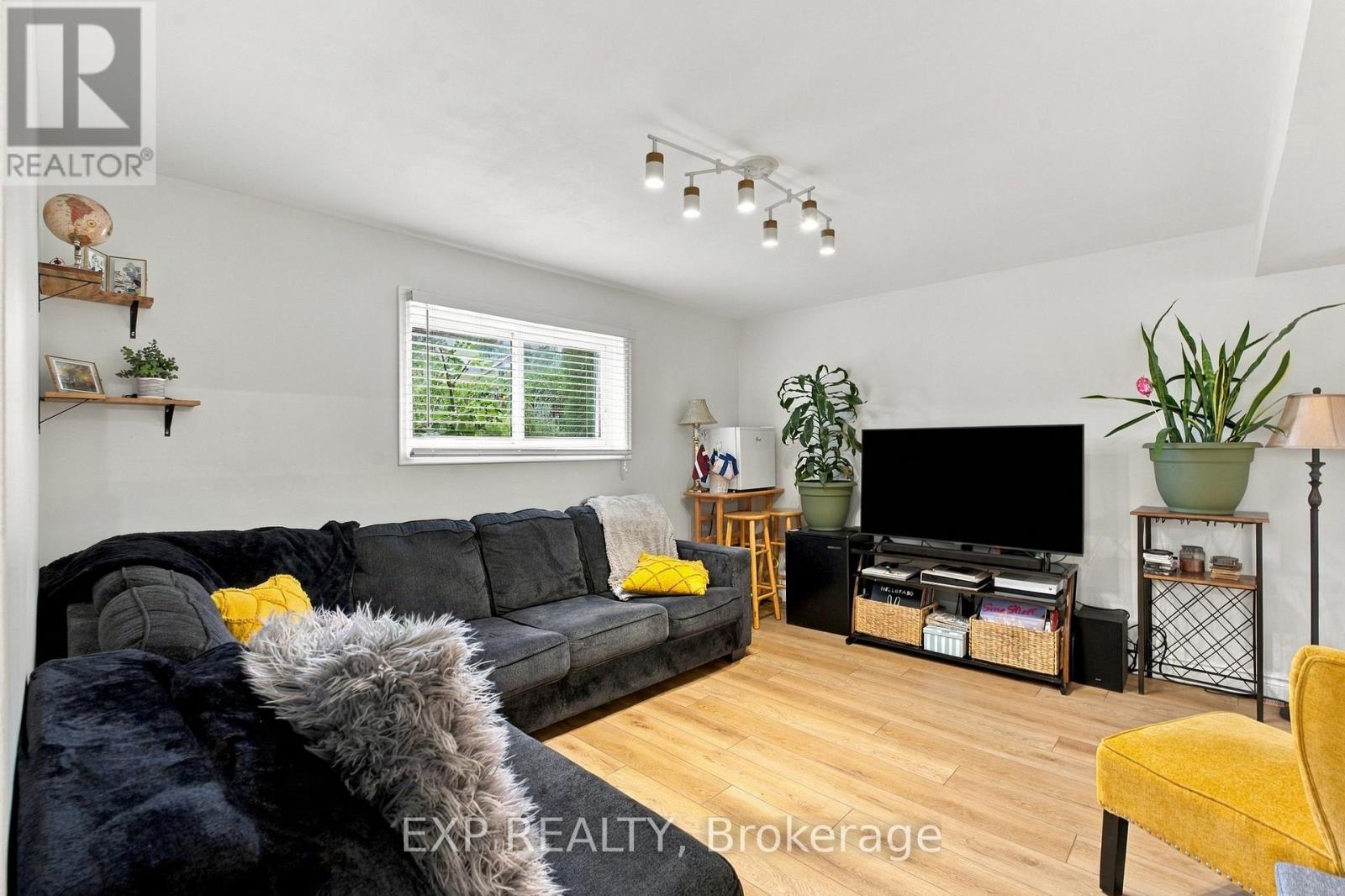 28 MAITLAND STREET - Image 23