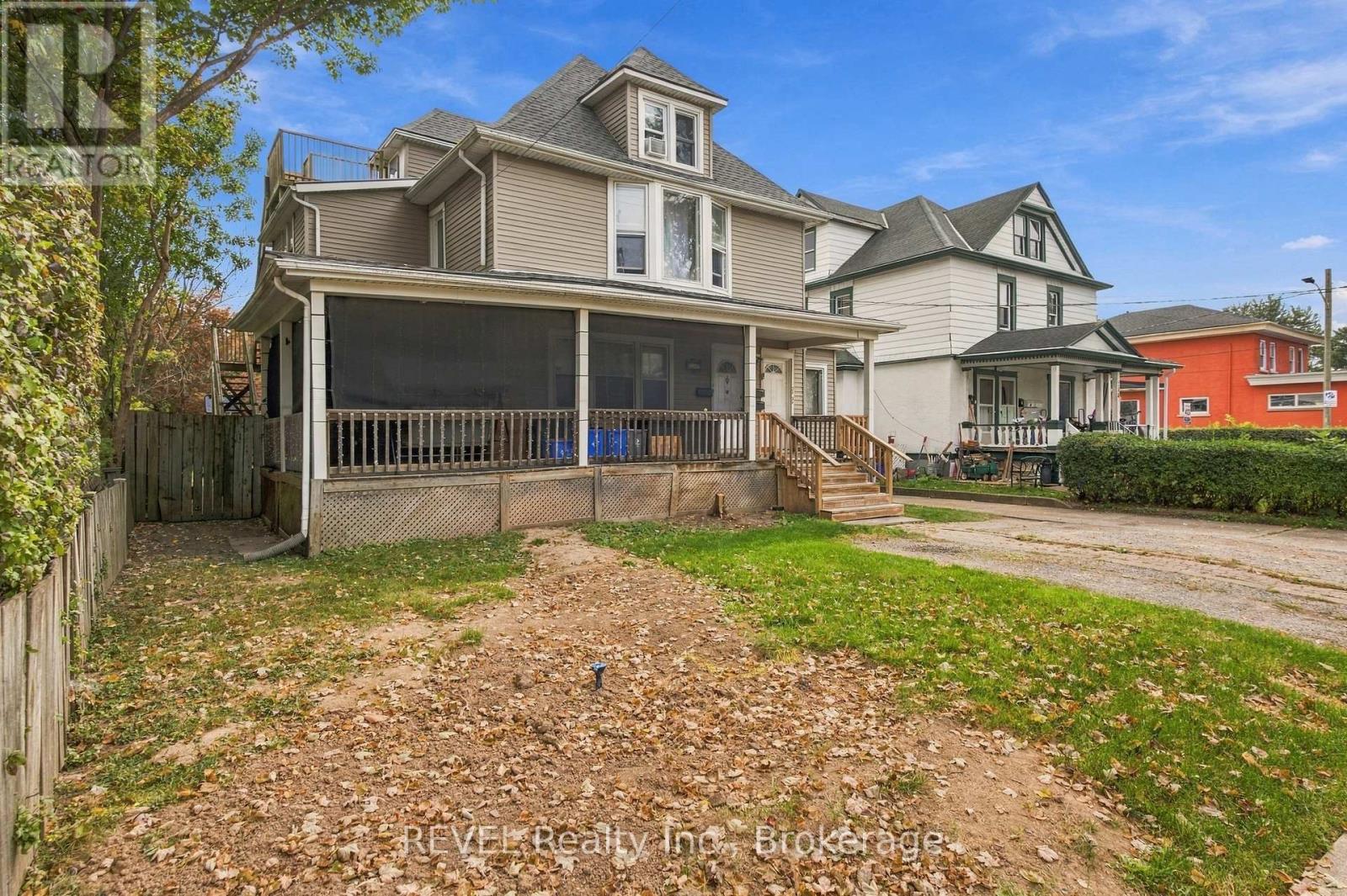 132 HELLEMS AVENUE - 4