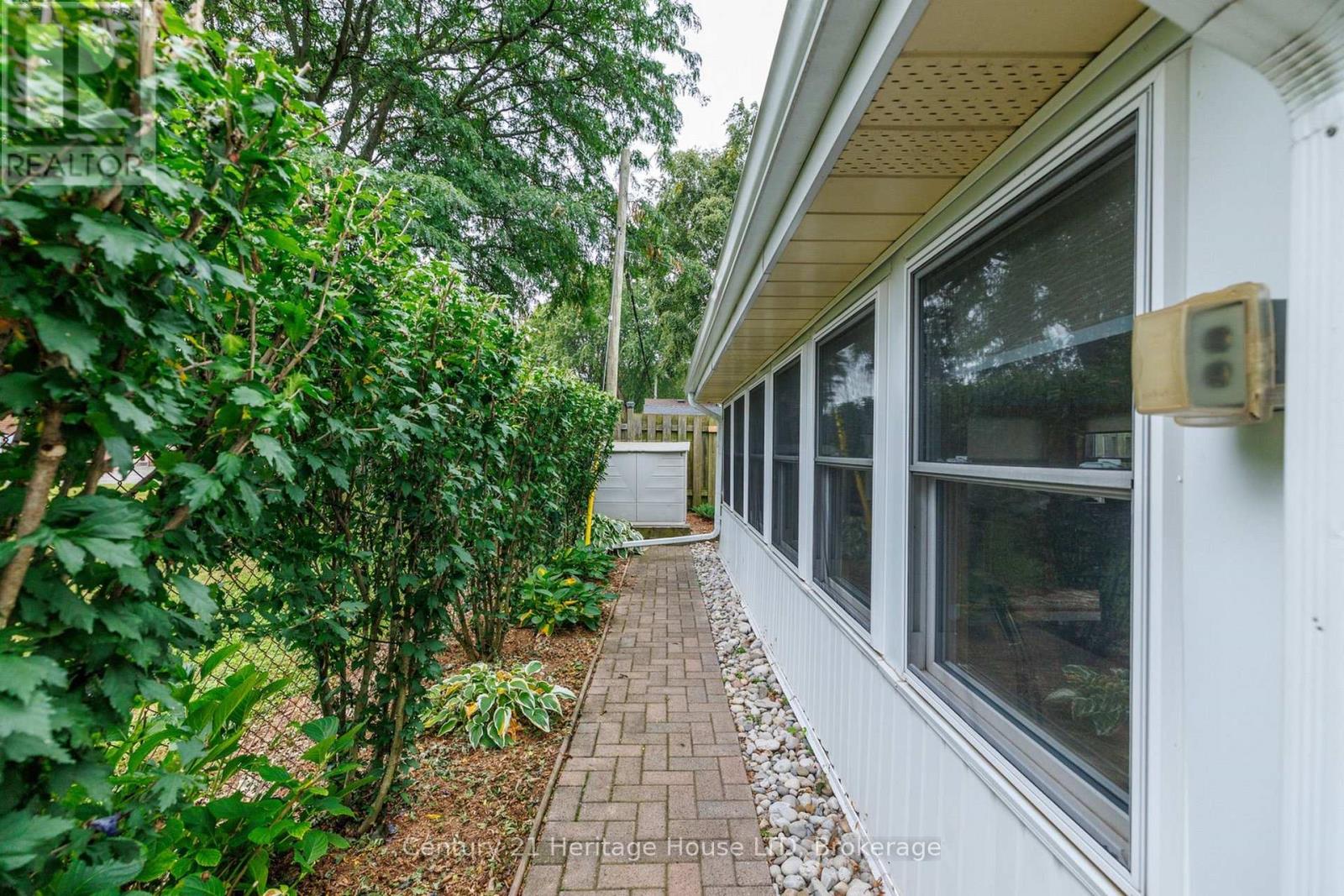 5159 SHIRLEY AVENUE - 40