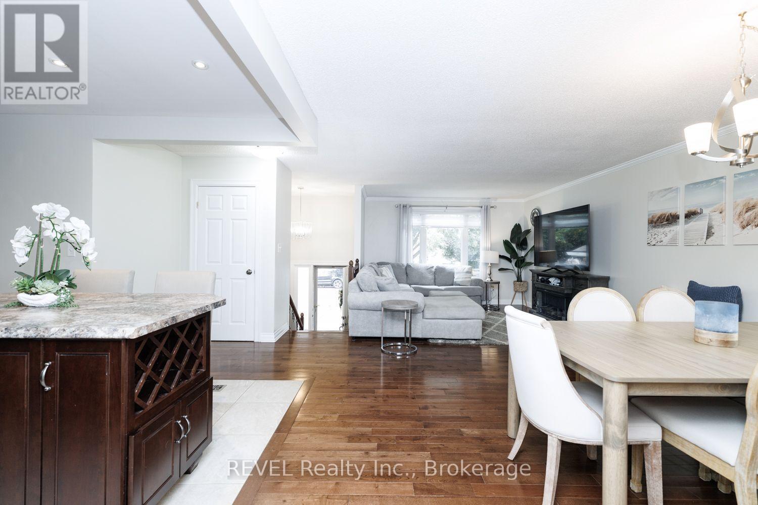 105 ELMA STREET - 12