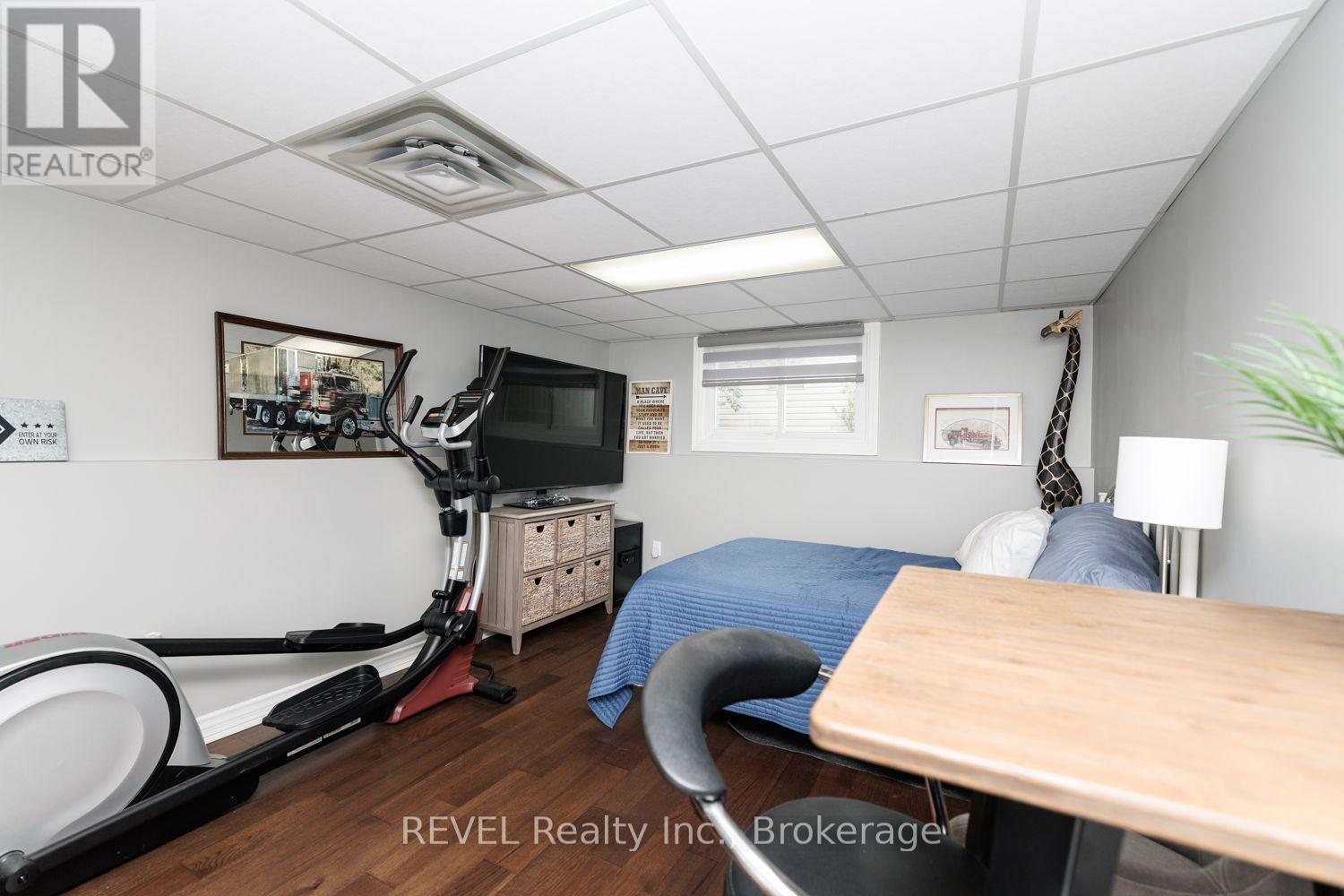 105 ELMA STREET - Image 26