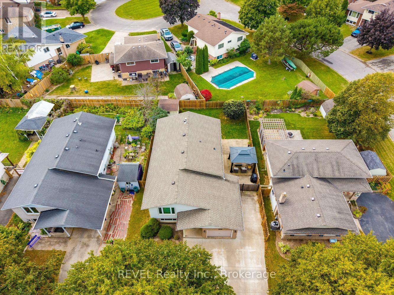 105 ELMA STREET - Image 44