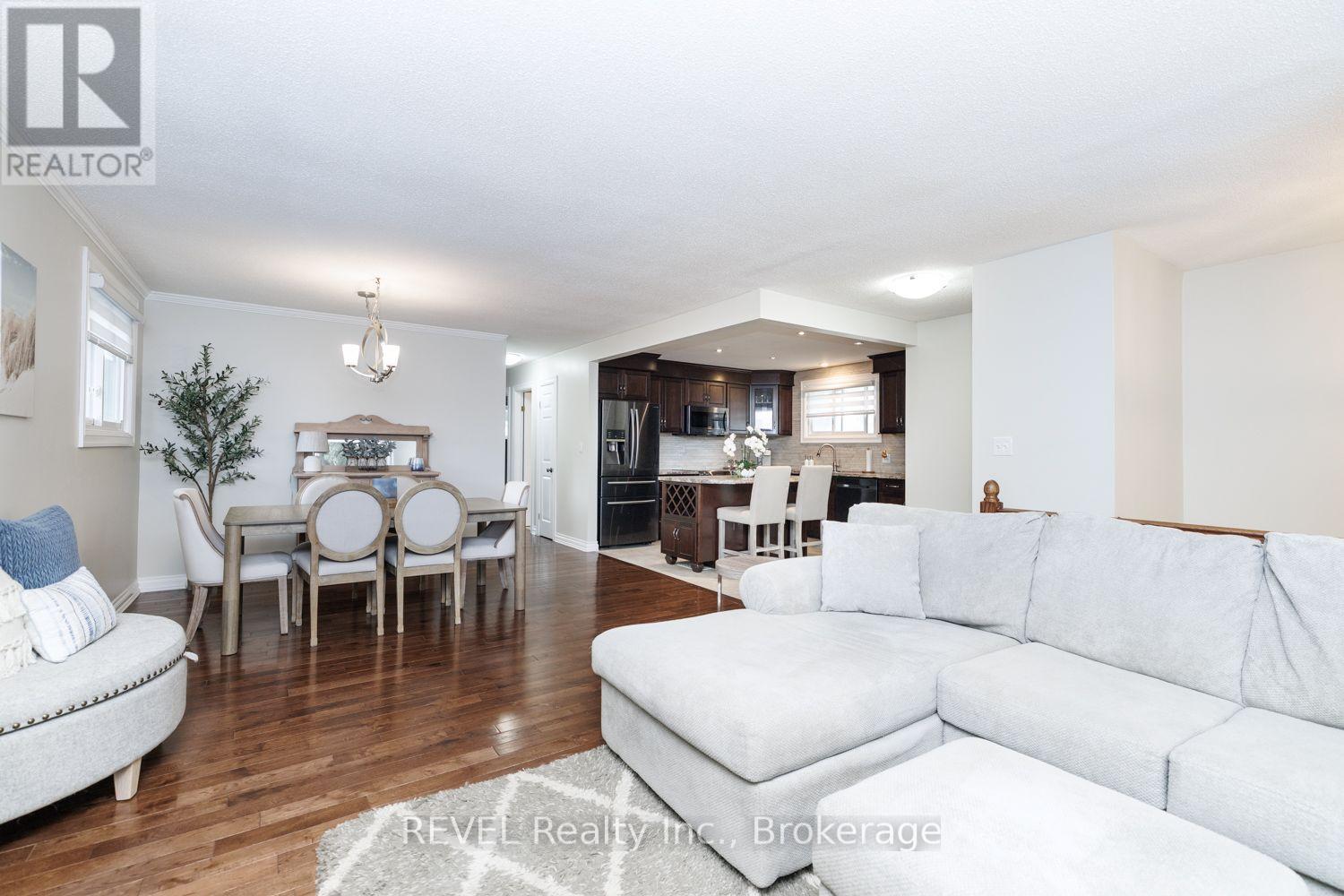 105 ELMA STREET - 9