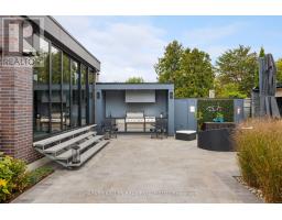 Family room - 16 Graystone Gardens, Toronto, ON M8Z3C3 Photo 16