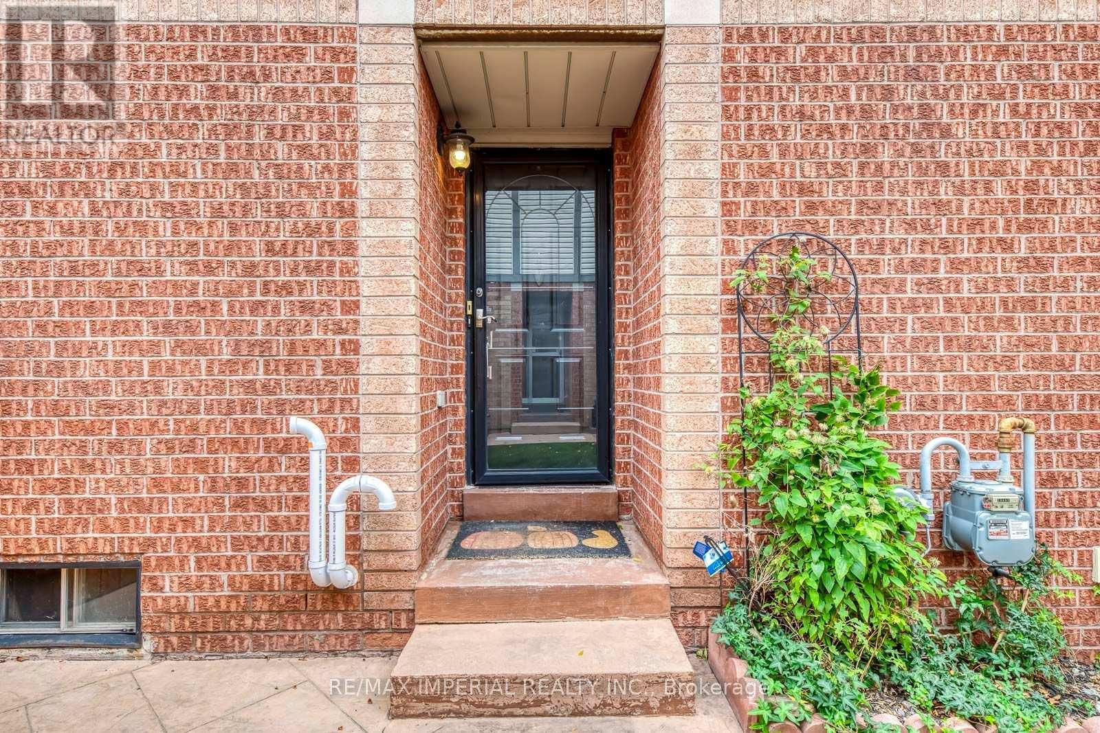 1107 GABLE DRIVE - 9