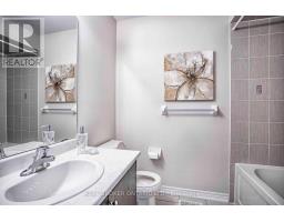 1424 Granrock Crescent, Mississauga, ON L5V0E1 Photo 12