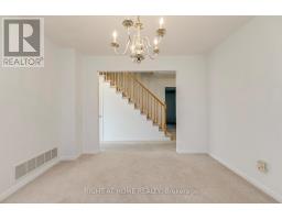 Laundry room - 17 Nickel Crescent, Brampton, ON L6S4W3 Photo 9