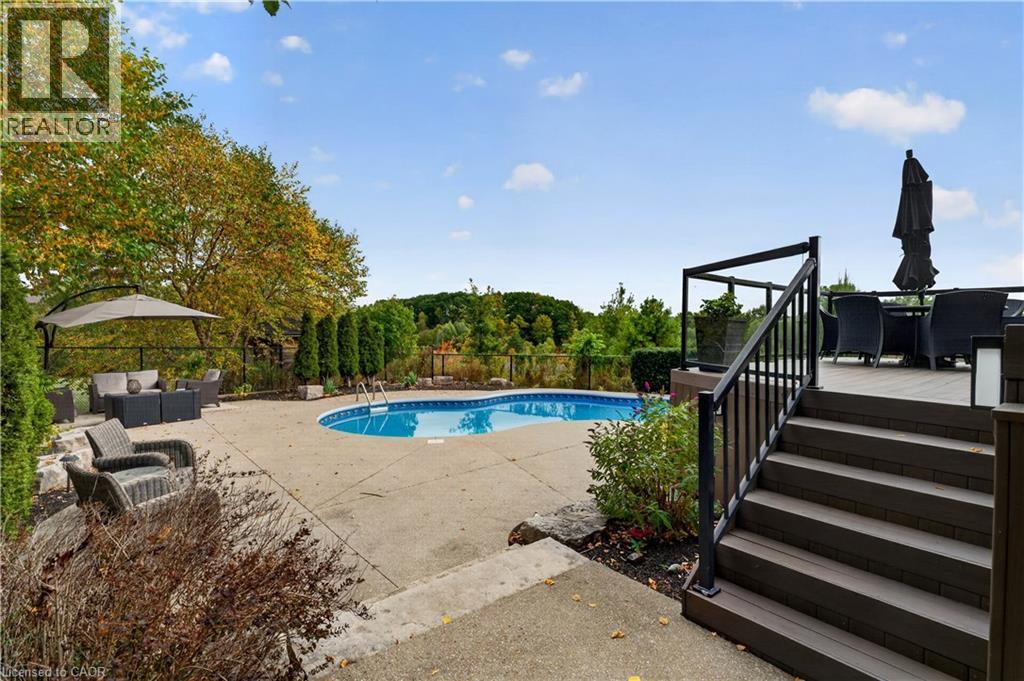 77 NEWCOMBE Road - 35