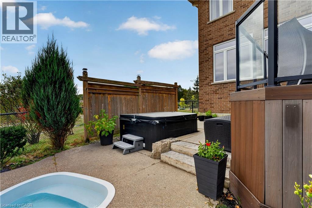 77 NEWCOMBE Road - 37