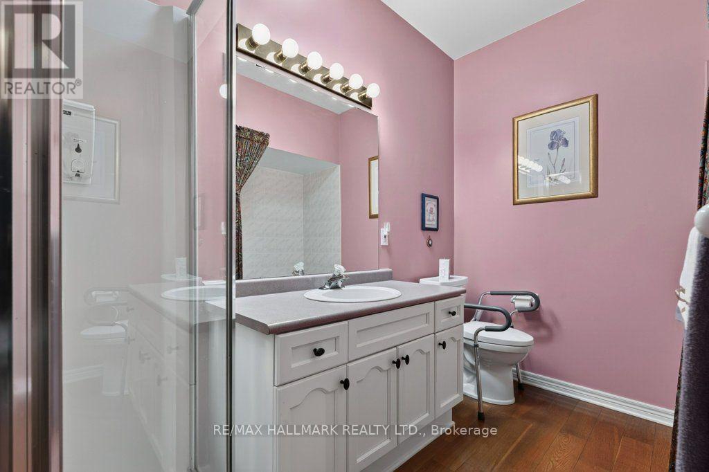 #17 99 LINWELL ROAD - 17