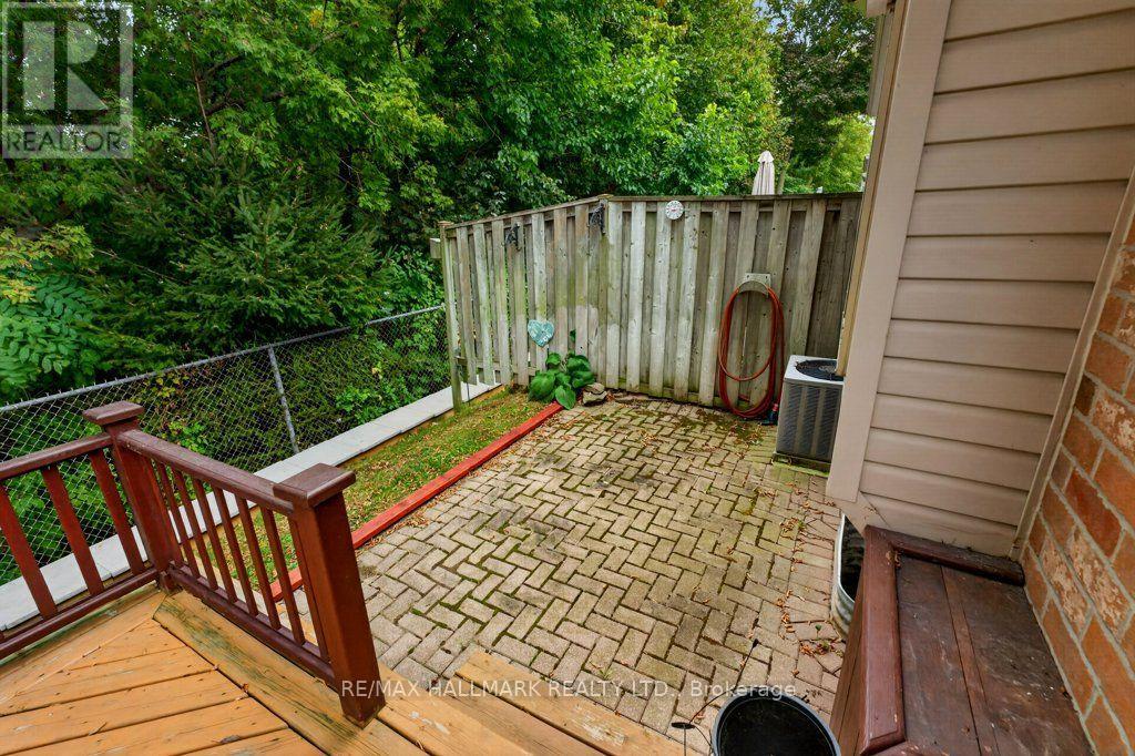 #17 99 LINWELL ROAD - 30