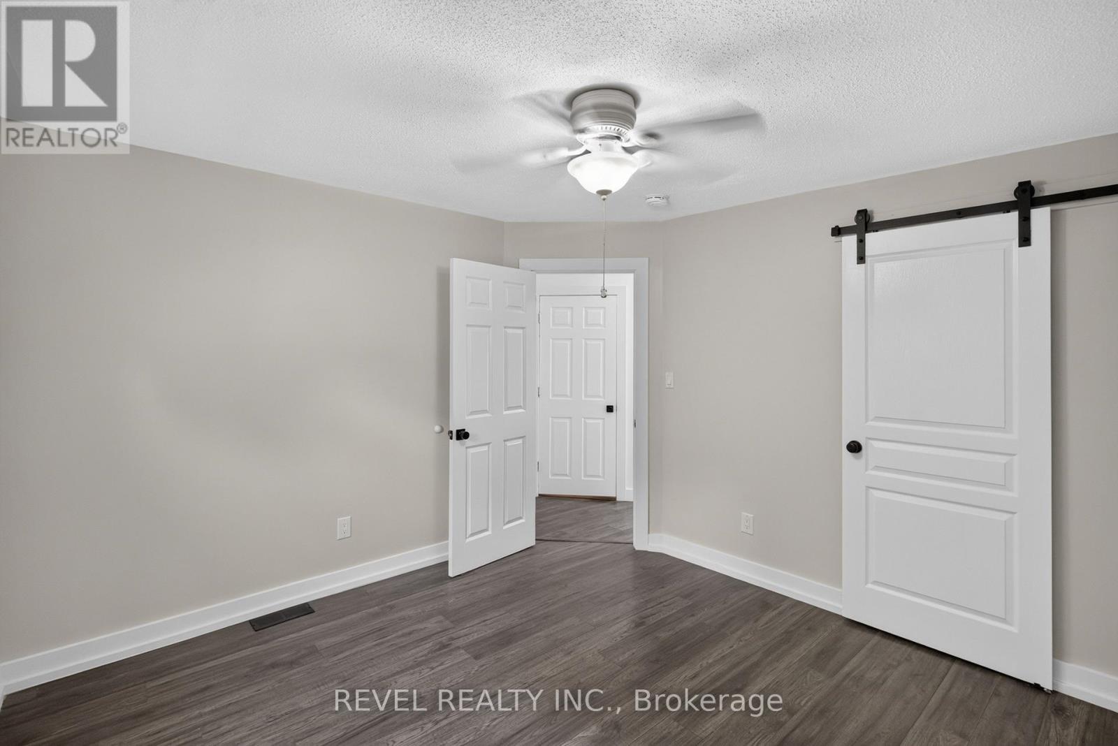 30 RAY STREET N - 14