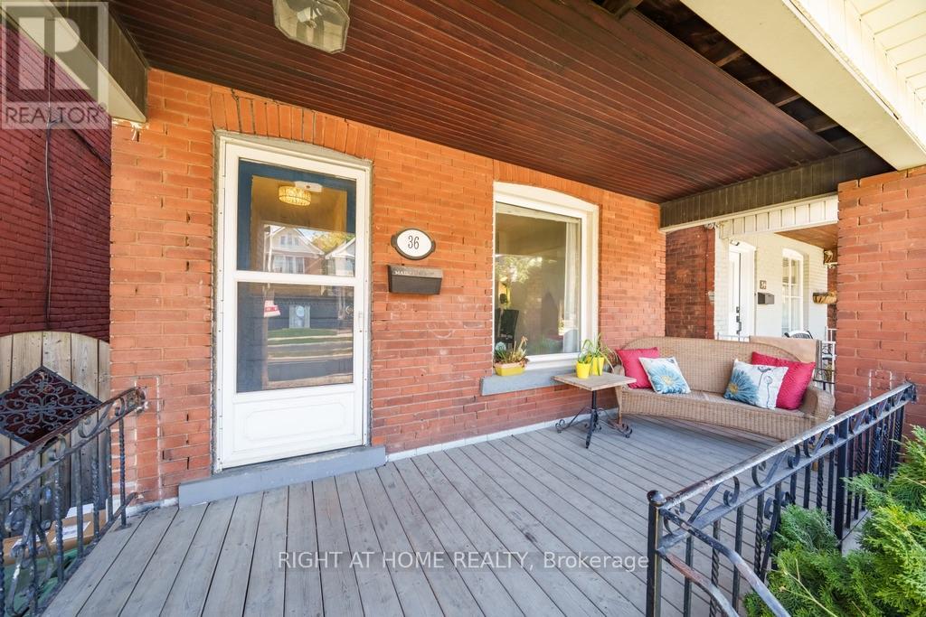 36 SHERMAN AVENUE N - 2