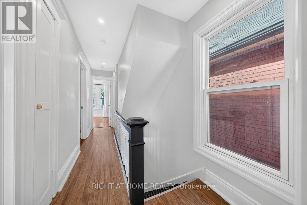 36 SHERMAN AVENUE N - 22