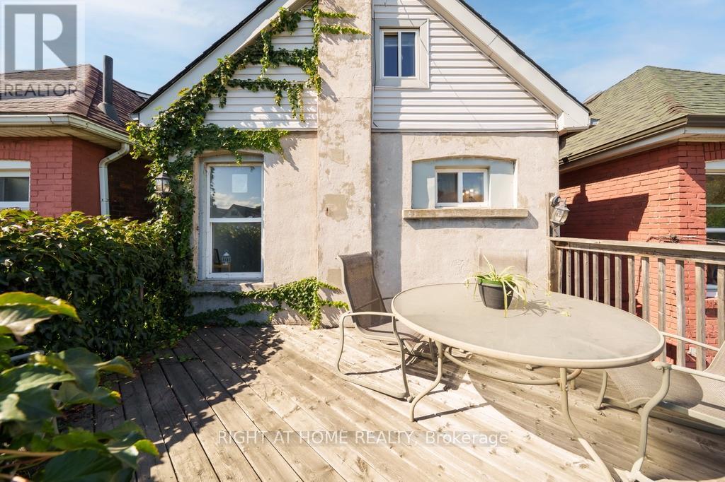 36 SHERMAN AVENUE N - Image 42
