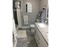 Laundry room - 40 Lyton Crescent, Hamilton, ON L8J2C9 Photo 9