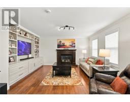 23 Hollyberry Drive thumbnail 18