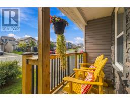 23 Hollyberry Drive thumbnail 3