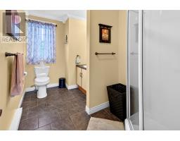 54 Halley Drive thumbnail 31