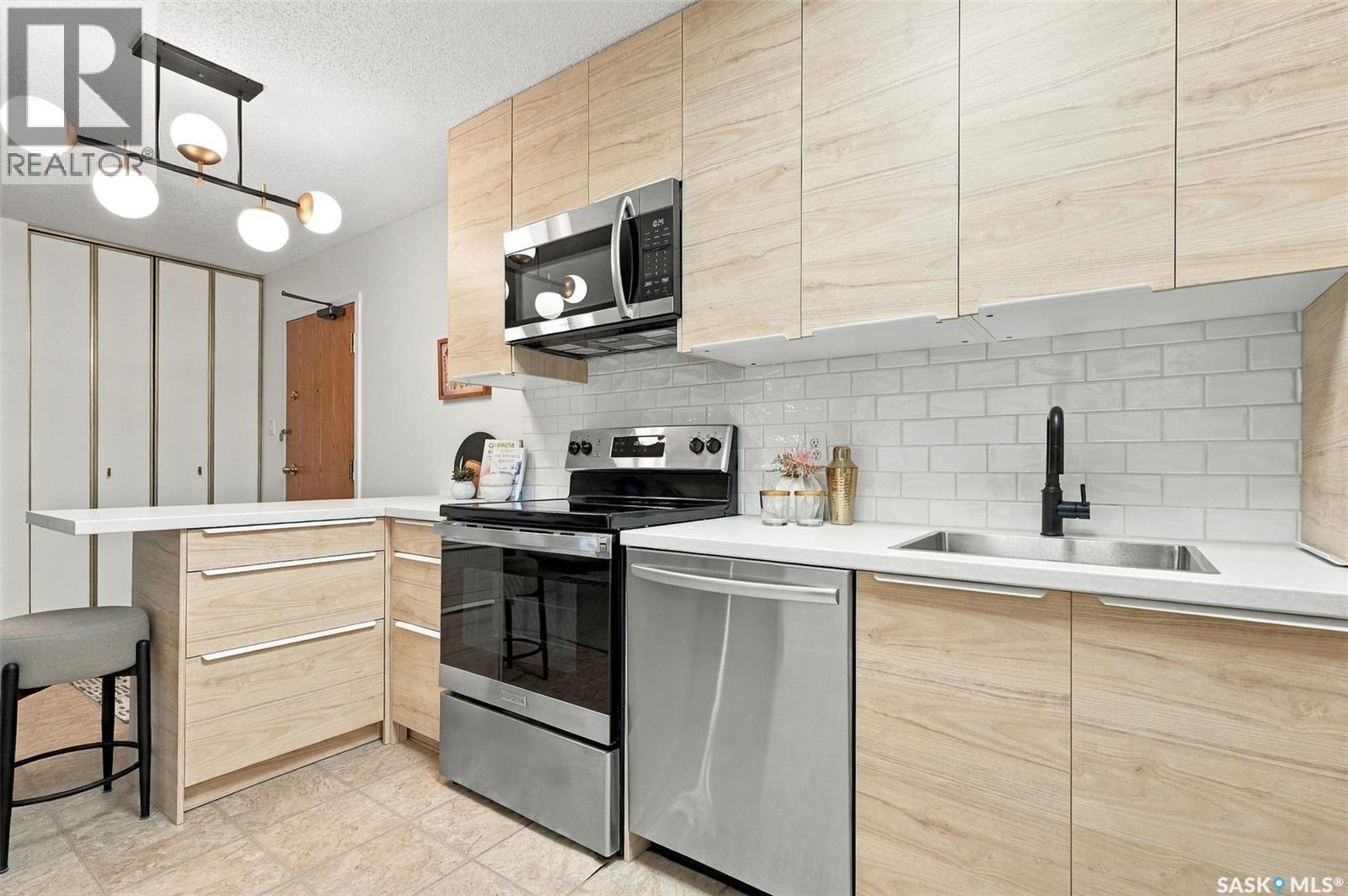 303 311 Tait CRESCENT, Saskatoon — photo 6