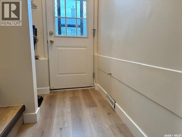 147 Woodward AVENUE - 5
