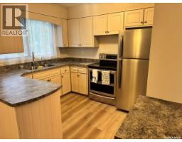 Games room - 147 Woodward Avenue, Regina, SK S4R3H5 Photo 7