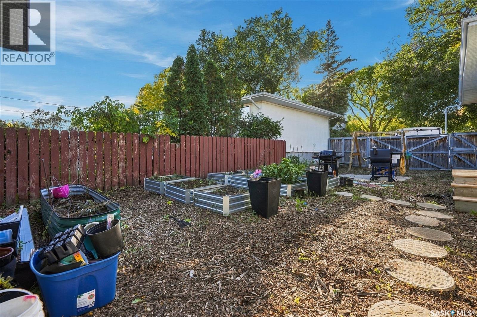 2451 FRANCIS STREET - Image 39