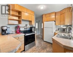 2451 Francis Street, Regina, SK S4N2R1 Photo 14