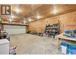 2451 Francis Street, Regina, SK S4N2R1 Photo 43