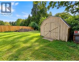 2pc Bathroom - 12 Crerar Drive, Chatham, ON N7L2P7 Photo 6