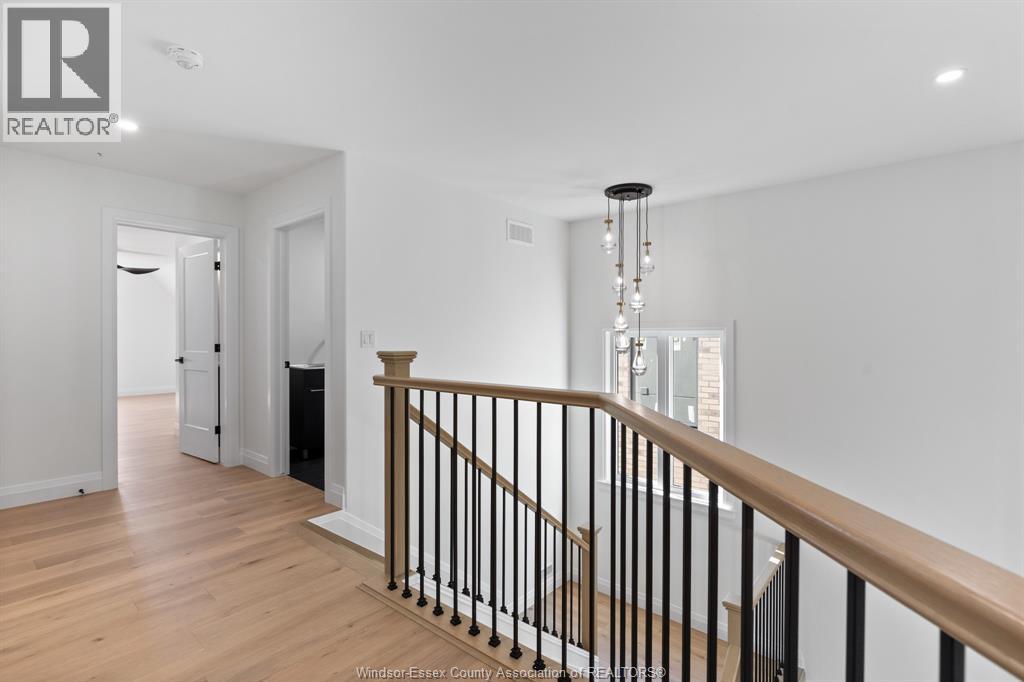 3598 SUTTON AVENUE - 23