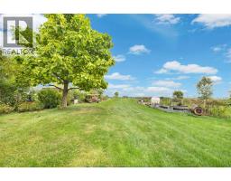 1957 Front Road North, Amherstburg, ON N9V3R3 Photo 10