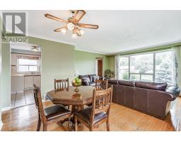 20 Taysham Crescent, Toronto, ON M9V1X2 Photo 12