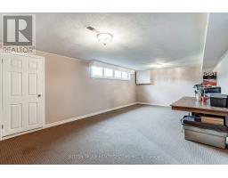 20 Taysham Crescent, Toronto, ON M9V1X2 Photo 18