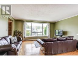 Laundry room - 20 Taysham Crescent, Toronto, ON M9V1X2 Photo 9