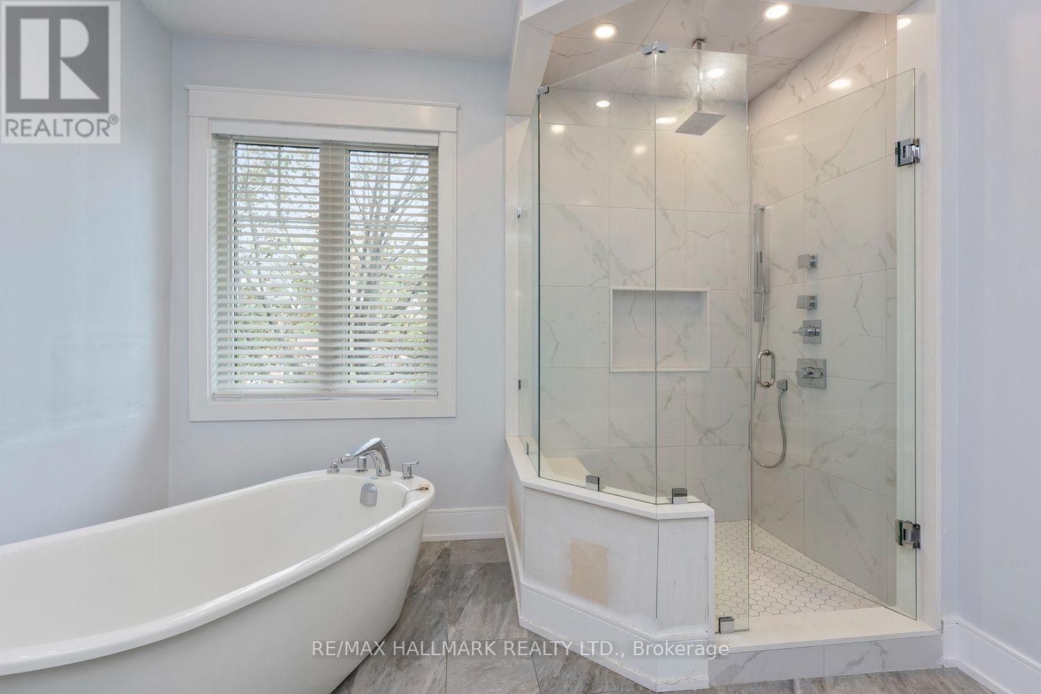 10 SUNRAY CRESCENT - Image 27